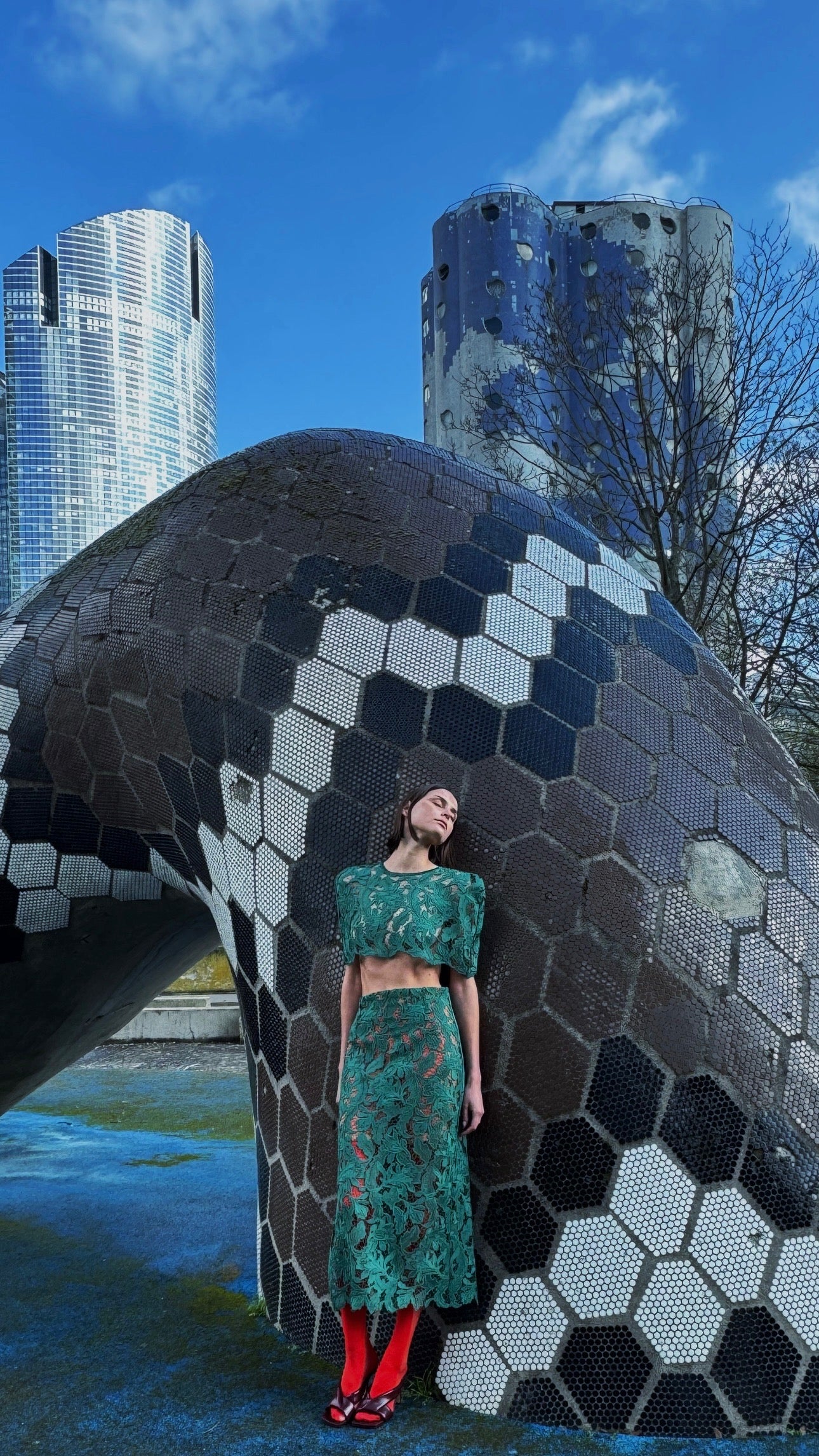 The Florentine Lace Capelet / Vert (Pre-Order)